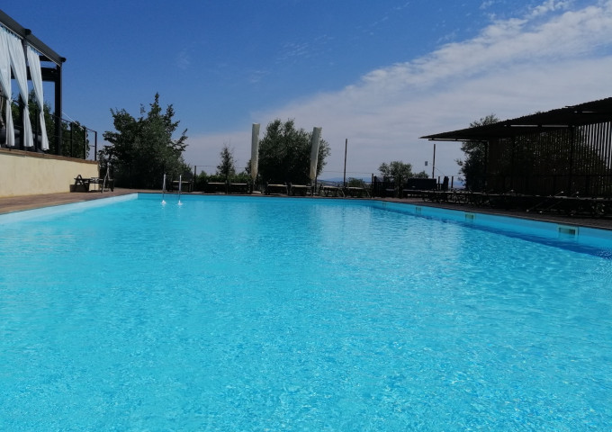 media.piscina Solea