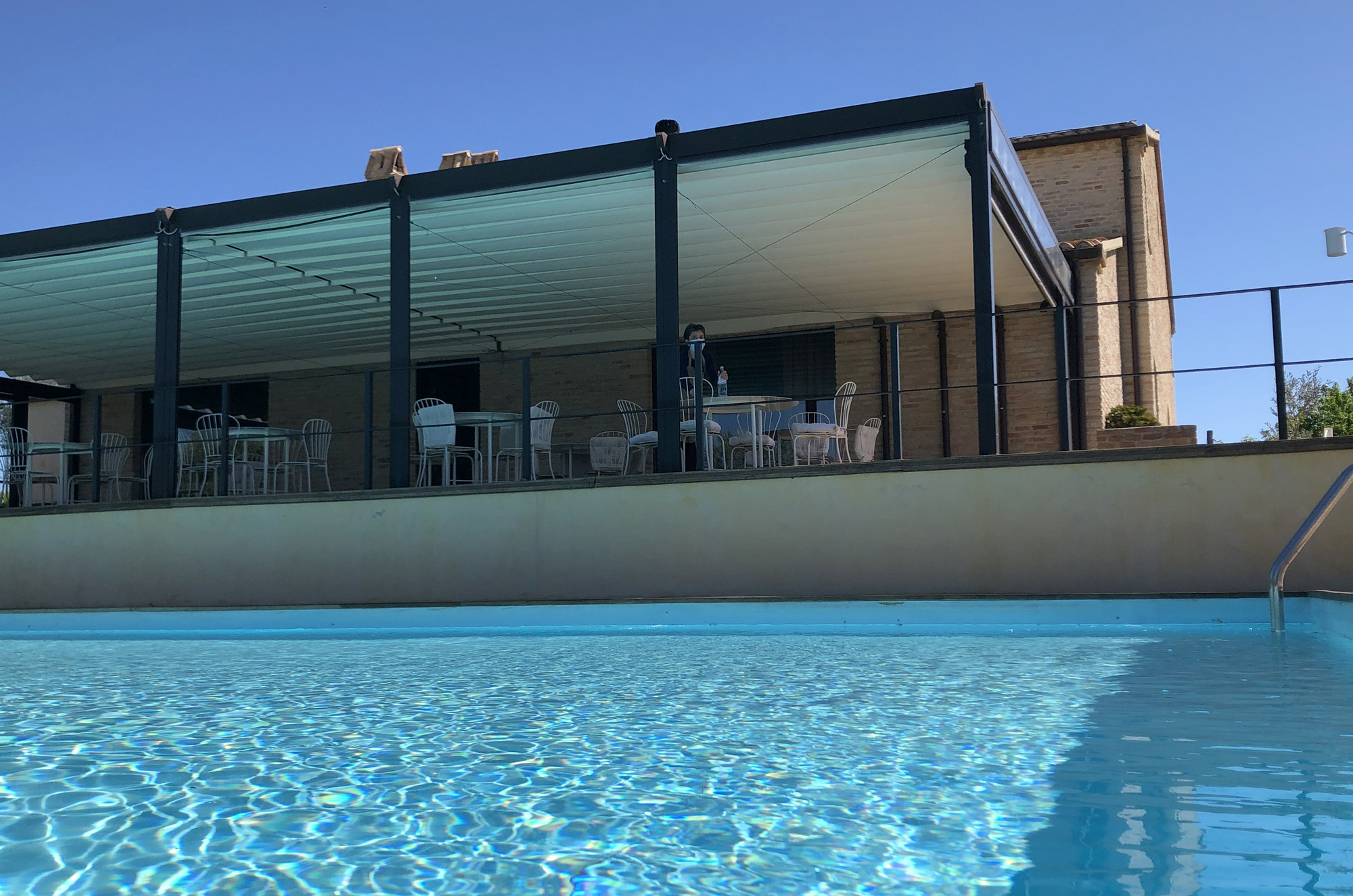 media.piscina-al-soleai2000x1325
